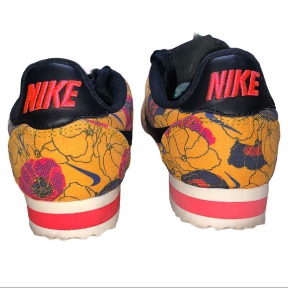 Nike Classic Cortez LX Floral Pack Gold EUC 5 - Picture 5 of 13